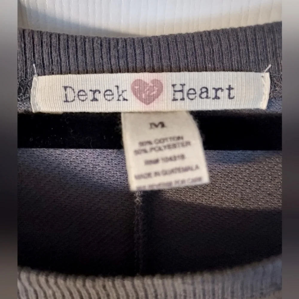 Derek Heart Grey Crew Neck Dolman Sleeves Pullover Sweatshirt Sz M - Picture 3 of 3